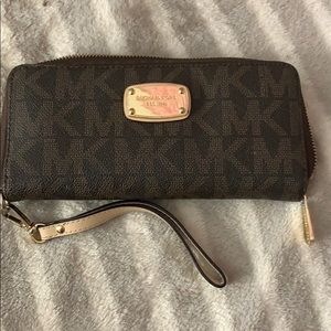 Michael Kors Wristlet